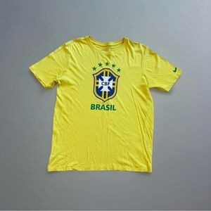 The Nike Tee Brazil Futbol Soccer Team T-Shirt Size Medium CBF Brasil